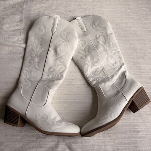 White Western-Style Mid-Calf Boots - Women